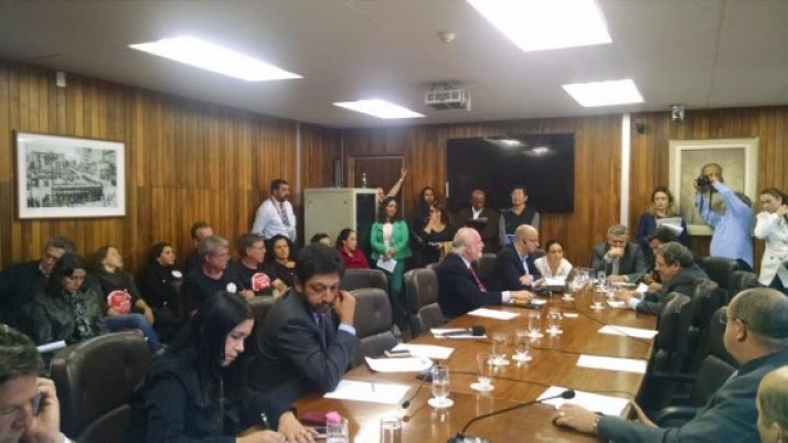 Colégio de líderes aborda veto parcial de PL da Copa do Povo e remuneração de funcionários públicos
