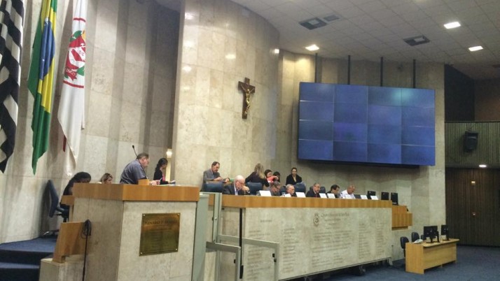 Hoje no Plenário: Cláudio Fonseca se posiciona contra PL que proíbe aplicativo Uber