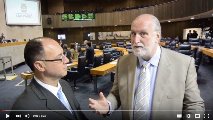 Vídeo: Direto do Plenário Especial com o ver. Paulo Fiorillo falando sobre a CPI