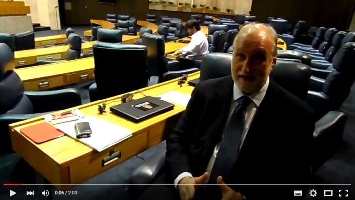 Vídeo: Direto do Plenário – Sobre como são divididas as sessões